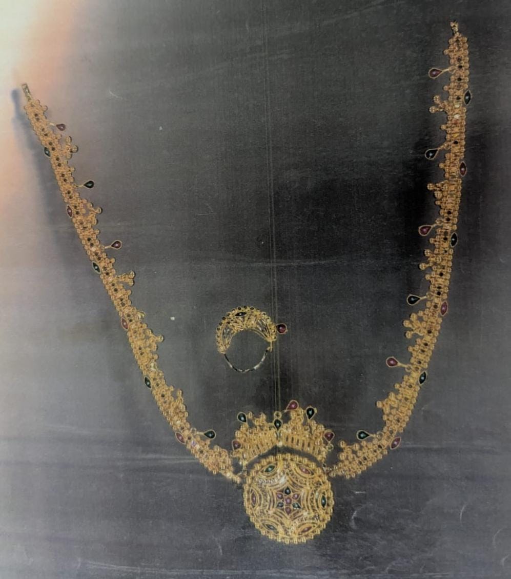 Floral Motif Pearl Ensemble